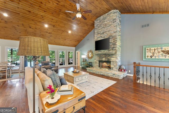 5495 Honeysuckle Trail, Gainesville, GA 30506