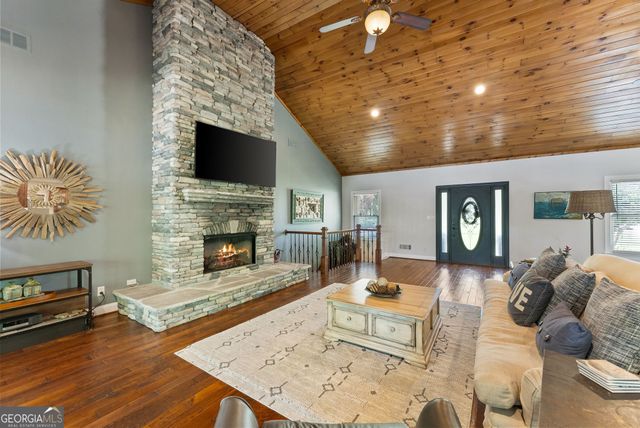 5495 Honeysuckle Trail, Gainesville, GA 30506