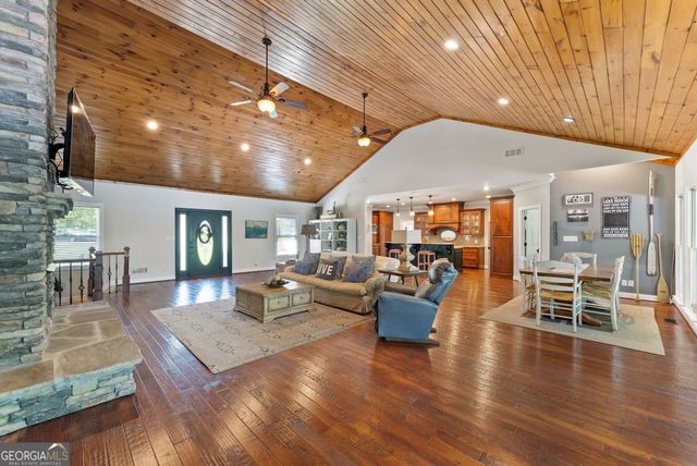 5495 Honeysuckle Trail, Gainesville, GA 30506