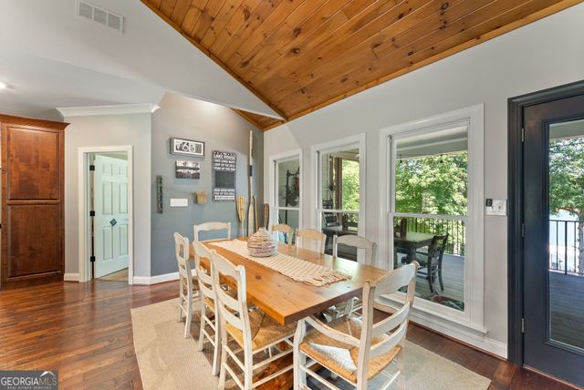 5495 Honeysuckle Trail, Gainesville, GA 30506