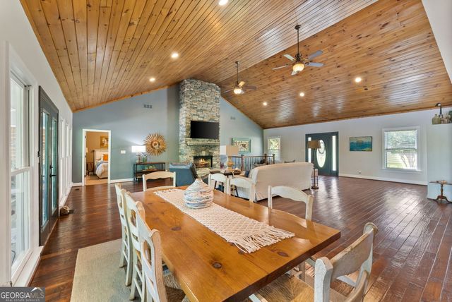 5495 Honeysuckle Trail, Gainesville, GA 30506