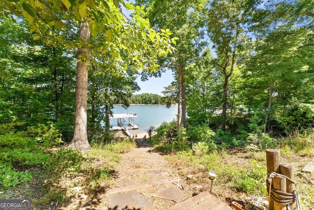 5495 Honeysuckle Trail, Gainesville, GA 30506