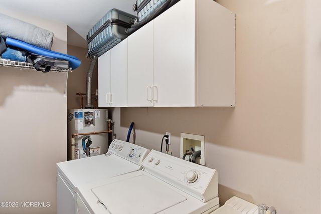 14 Oakmont Road, Lakewood, NJ 08701