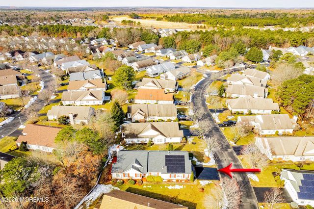 14 Oakmont Road, Lakewood, NJ 08701