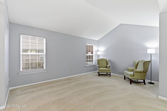 14 Oakmont Road, Lakewood, NJ 08701