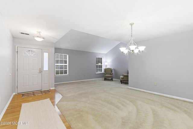 14 Oakmont Road, Lakewood, NJ 08701