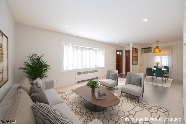 60 Sutton Ave, Totowa Boro, NJ 07512