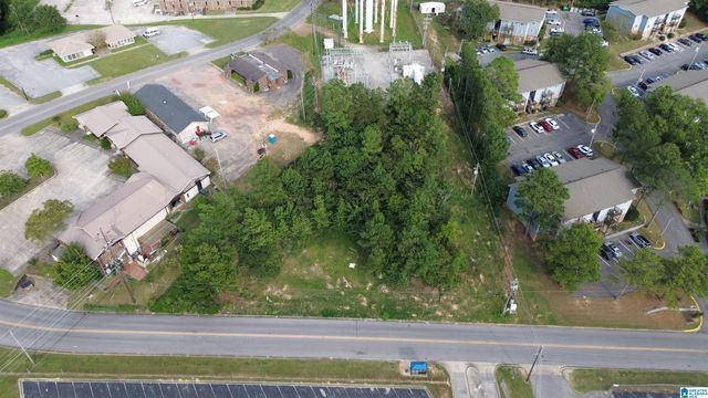 1090 MEDICAL CENTER DRIVE, Bessemer, AL 35020