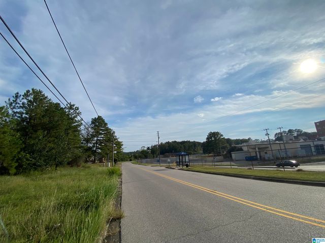 1090 MEDICAL CENTER DRIVE, Bessemer, AL 35020