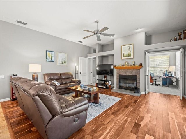 5216 KERNWOOD COURT, Palm Harbor, FL 34685