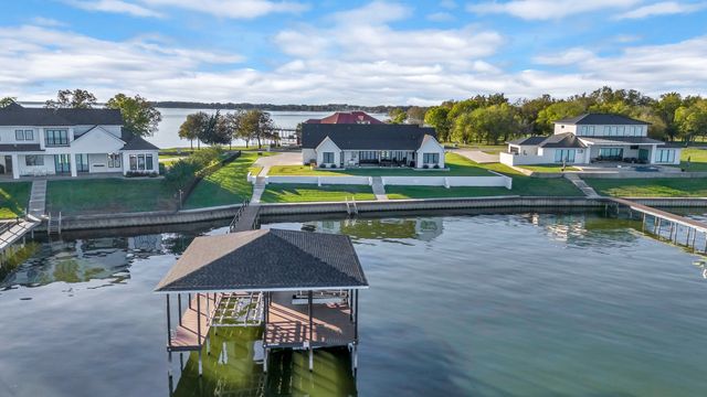 2207 Lake View Landing, Corsicana, TX 75109
