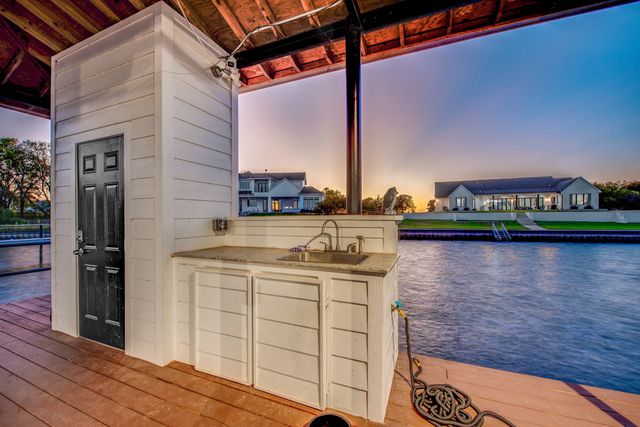 2207 Lake View Landing, Corsicana, TX 75109