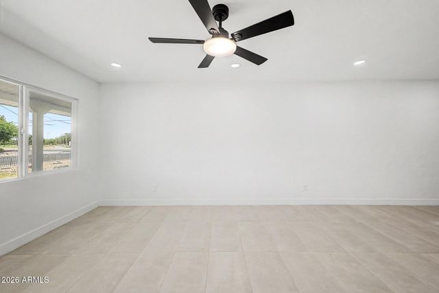2305 W MARYLAND Avenue, Phoenix, AZ 85015