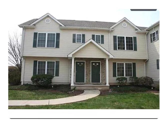 36-B 36 B Henry St Street 36B, Franklin Twsp, NJ 08873