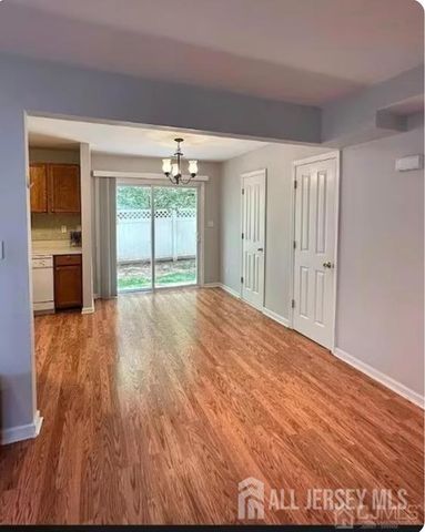 36-B 36 B Henry St Street 36B, Franklin Twsp, NJ 08873