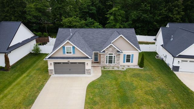 251 Hunter's Ridge Drive, Paducah, KY 42001