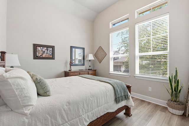 241 Village Oak DR, Austin, TX 78737