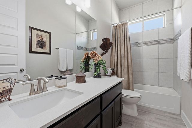 241 Village Oak DR, Austin, TX 78737