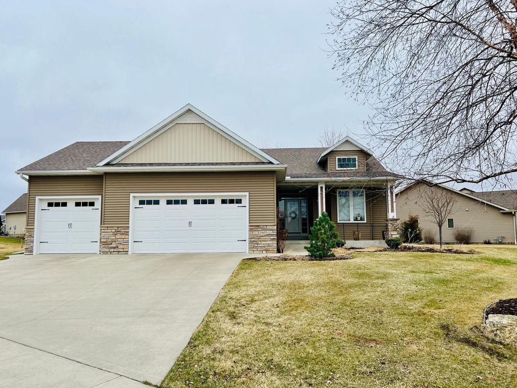 2365 Jasper Place NE, Rochester, MN 55906