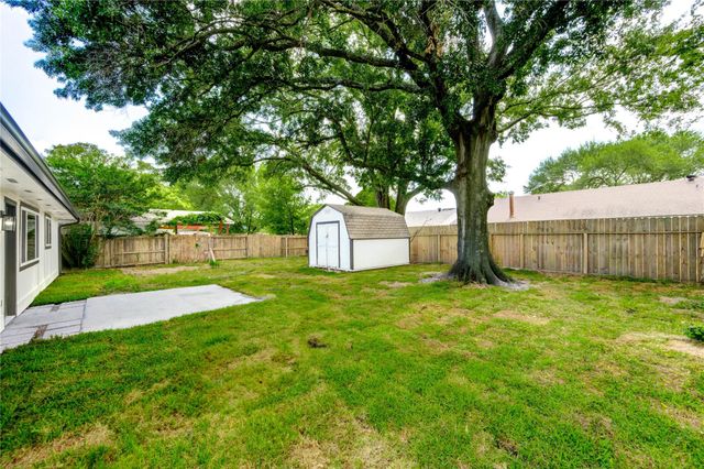 7215 Daylight Lane, Houston, TX 77095
