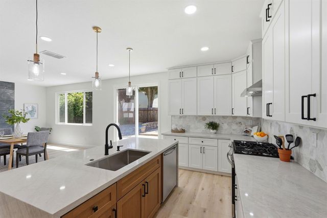 5417 Elk Hollow Ct, Elk Grove, CA 95758