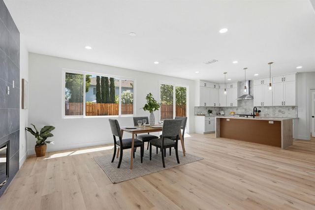 5417 Elk Hollow Ct, Elk Grove, CA 95758