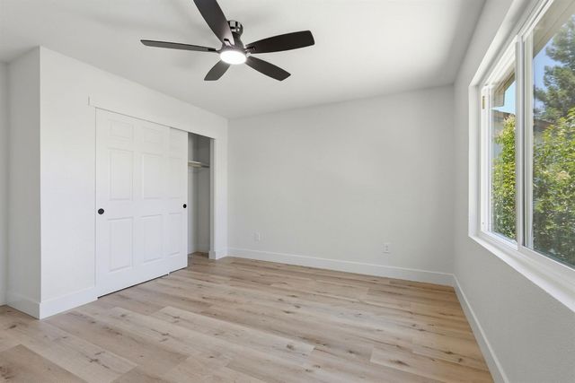 5417 Elk Hollow Ct, Elk Grove, CA 95758