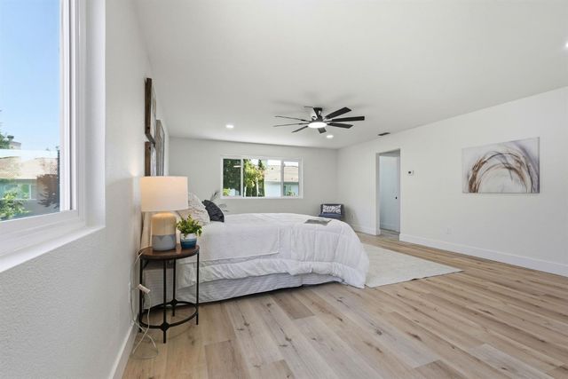 5417 Elk Hollow Ct, Elk Grove, CA 95758