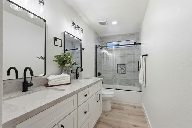 5417 Elk Hollow Ct, Elk Grove, CA 95758
