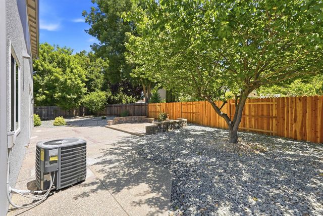 5417 Elk Hollow Ct, Elk Grove, CA 95758