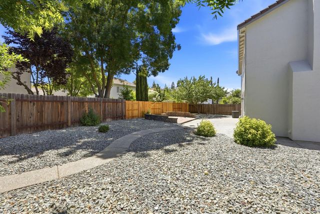 5417 Elk Hollow Ct, Elk Grove, CA 95758