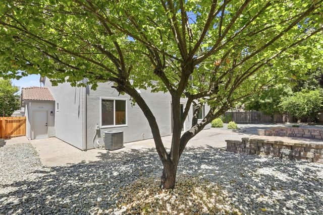 5417 Elk Hollow Ct, Elk Grove, CA 95758
