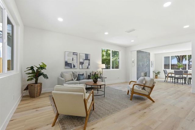 5417 Elk Hollow Ct, Elk Grove, CA 95758