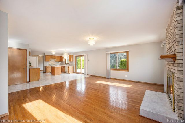 47630 Robins Nest Drive, Shelby Charter Township, MI 48315