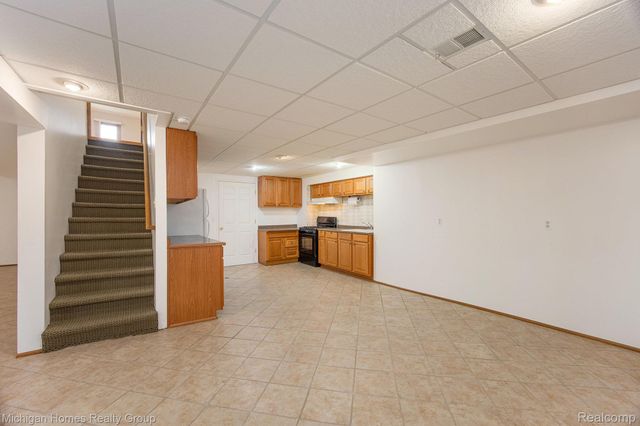 47630 Robins Nest Drive, Shelby Charter Township, MI 48315