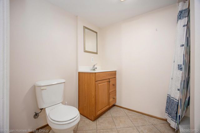 47630 Robins Nest Drive, Shelby Charter Township, MI 48315