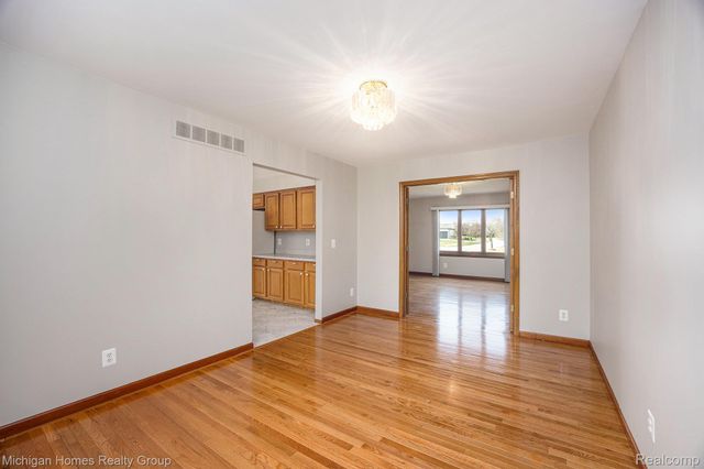 47630 Robins Nest Drive, Shelby Charter Township, MI 48315