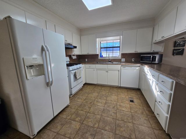 122 Central Lane, Malvern, AR 72104