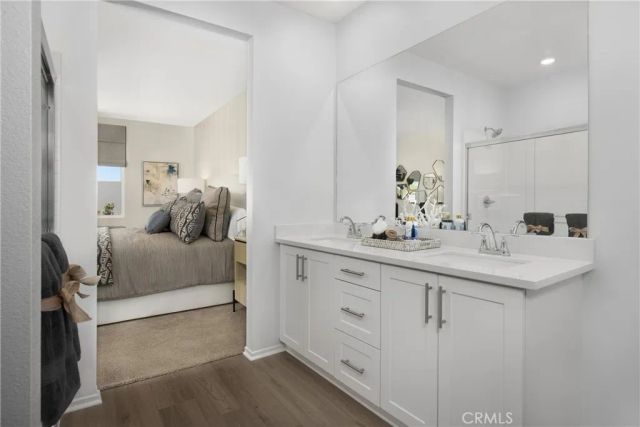 1561 E Holguin Street, Lancaster, CA 93534