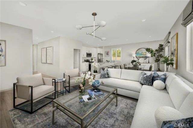 1561 E Holguin Street, Lancaster, CA 93534