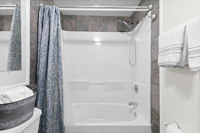 2093 Brookhurst Avenue, B, Columbus, OH 43229