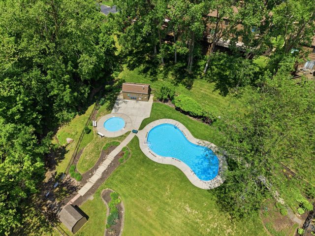 2093 Brookhurst Avenue, B, Columbus, OH 43229
