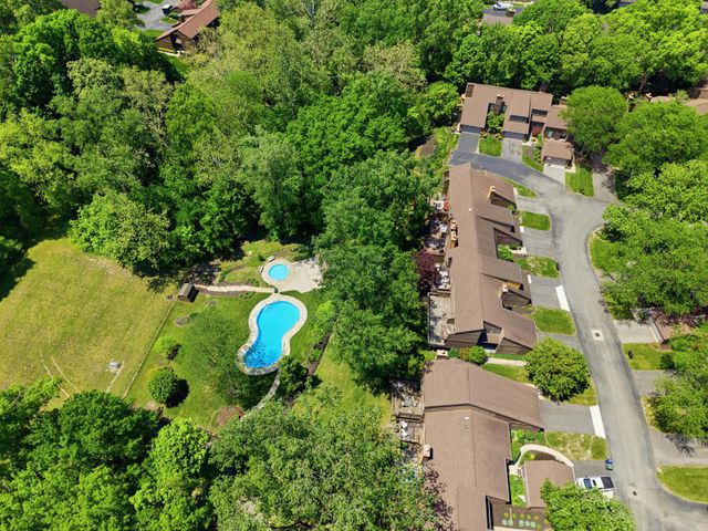 2093 Brookhurst Avenue, B, Columbus, OH 43229
