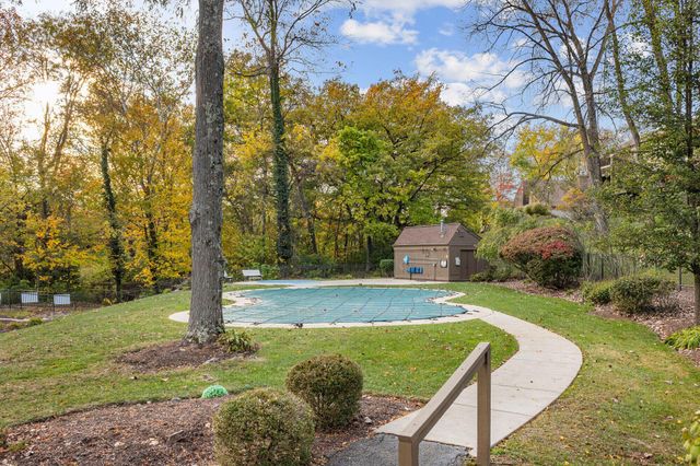 2093 Brookhurst Avenue, B, Columbus, OH 43229