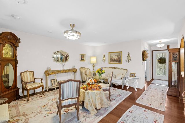 2093 Brookhurst Avenue, B, Columbus, OH 43229