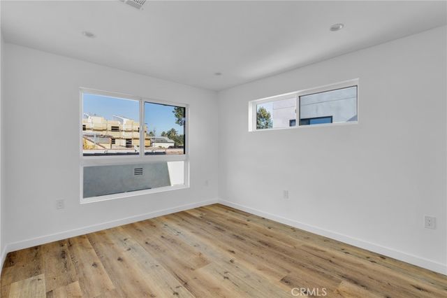 1736 Carmona Avenue A, Los Angeles, CA 90019