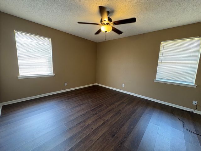 811 Acton Avenue, Duncanville, TX 75137