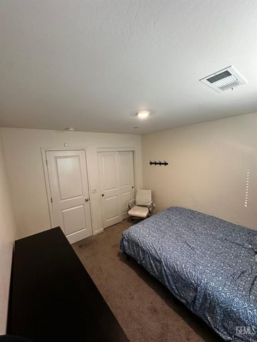 5918 Esmerelda Avenue, Bakersfield, CA 93313