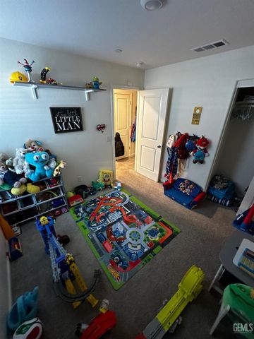 5918 Esmerelda Avenue, Bakersfield, CA 93313