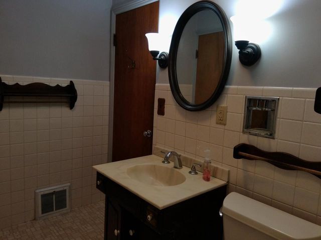 3018 21st STREET, Racine, WI 53403